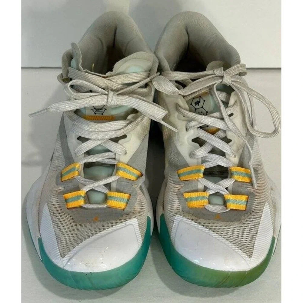Nike Jordan Zion 1 Boys Basketball Shoes Sneakers DA3131-101 Mens Size 5.5 Y